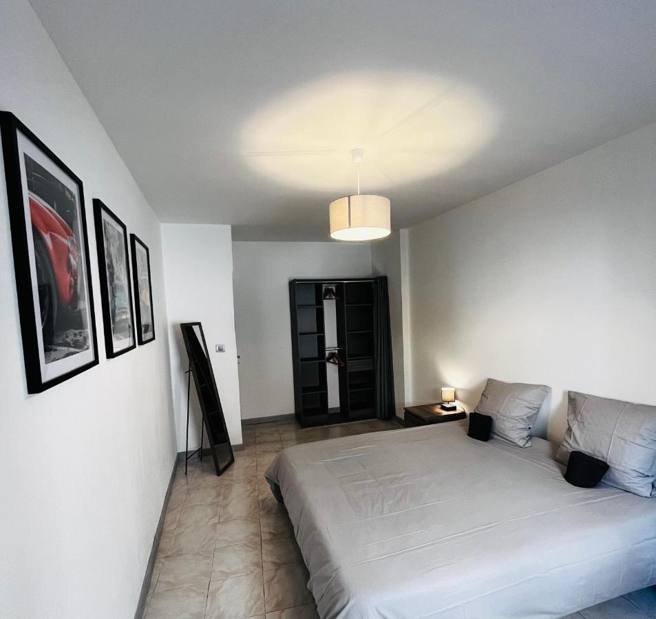 Appartement T2 Dans Le Centre Ville De Carcassonne Exteriör bild